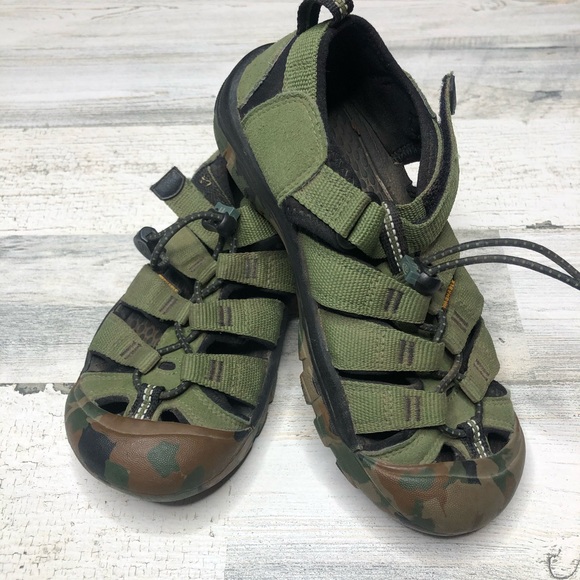 Keen Other - Keen Boys Camo Newport H2 Size 2 Two Shoes sandals